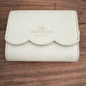 Kate Spade Cream Scalloped Wallet